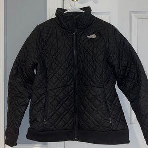 Black North Face winter coat